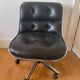 Fauteuil Exexcutive Chair de Charles Pollock édité par Knoll
