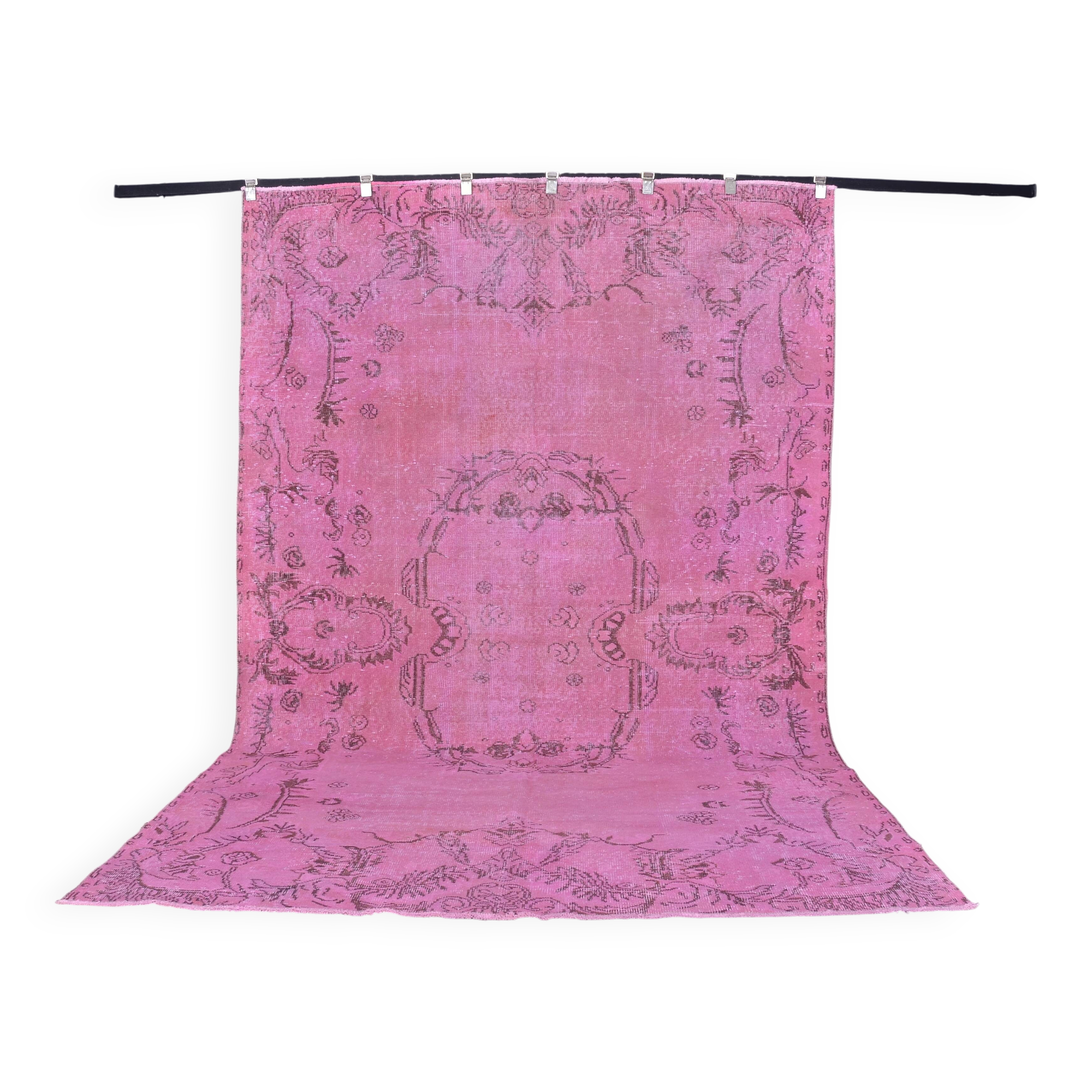 Tapis Oushak rose vintage