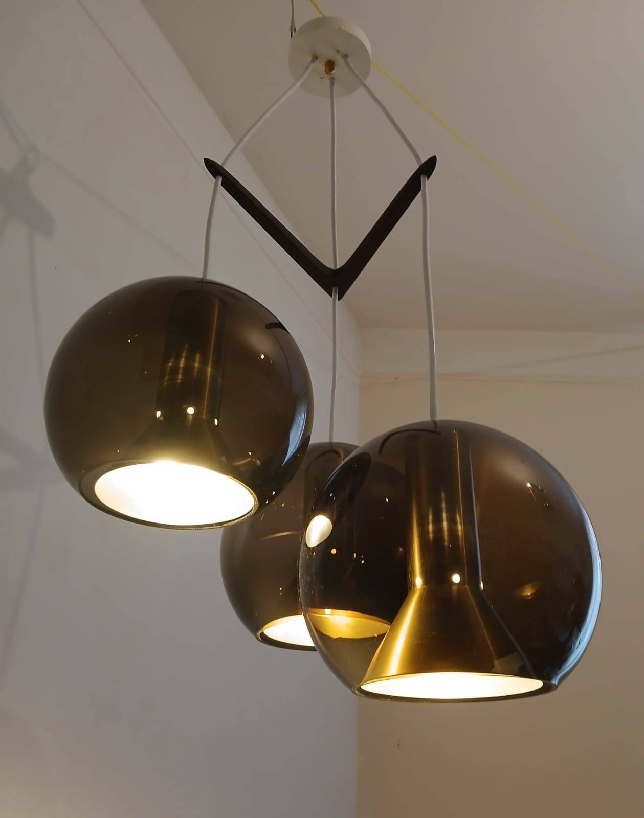 Suspension triple "Globe" by Frank Ligtelijn for Raak – Original edition