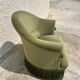 Paire de fauteuils crapaud vert vintage