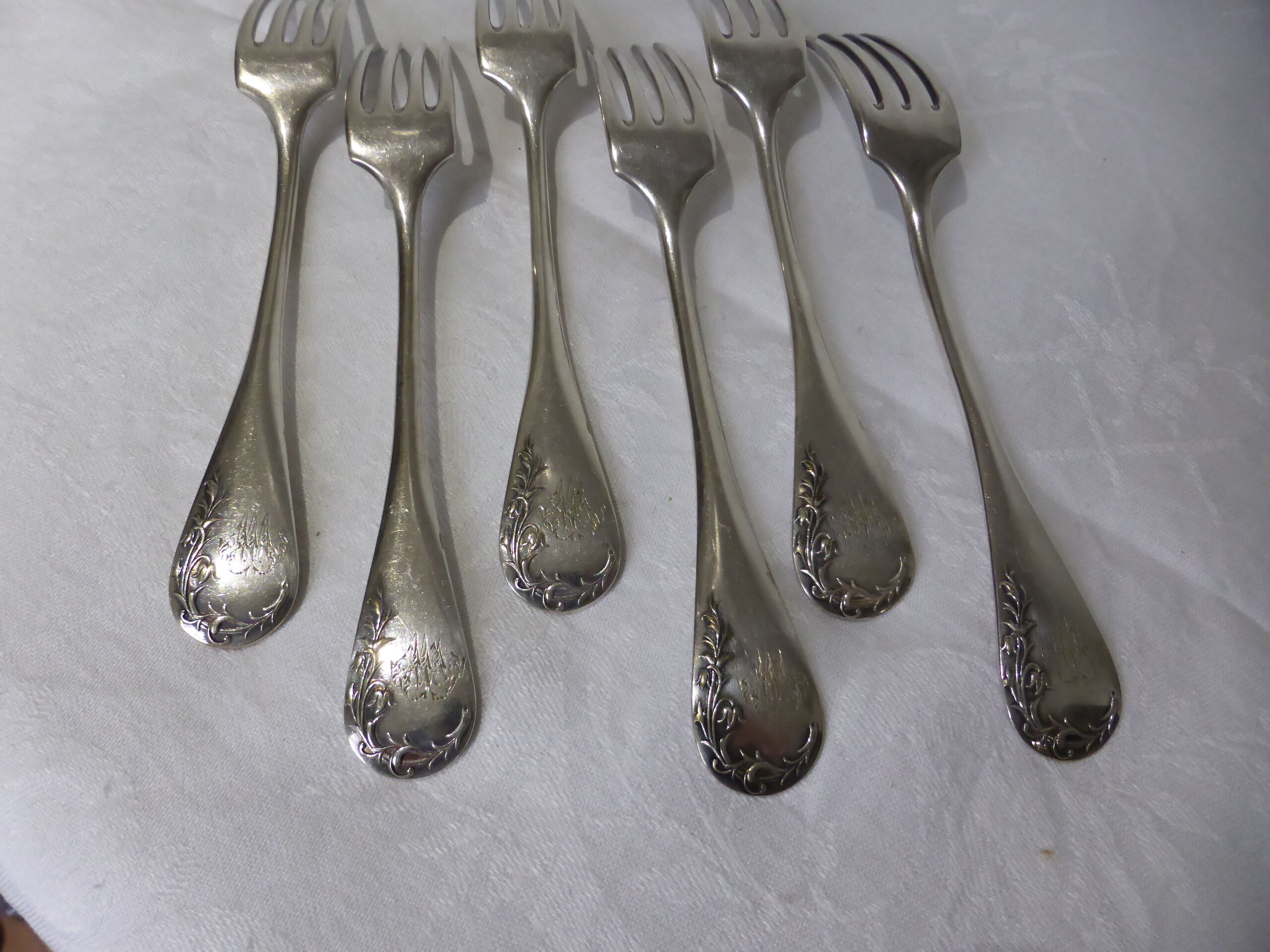 6 vintage silver metal forks