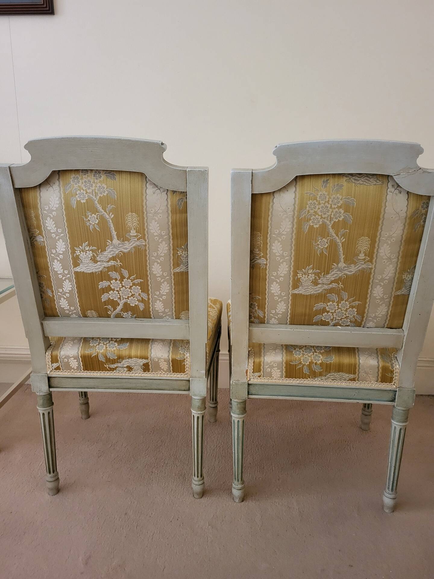 2 chaises style Louis XVI