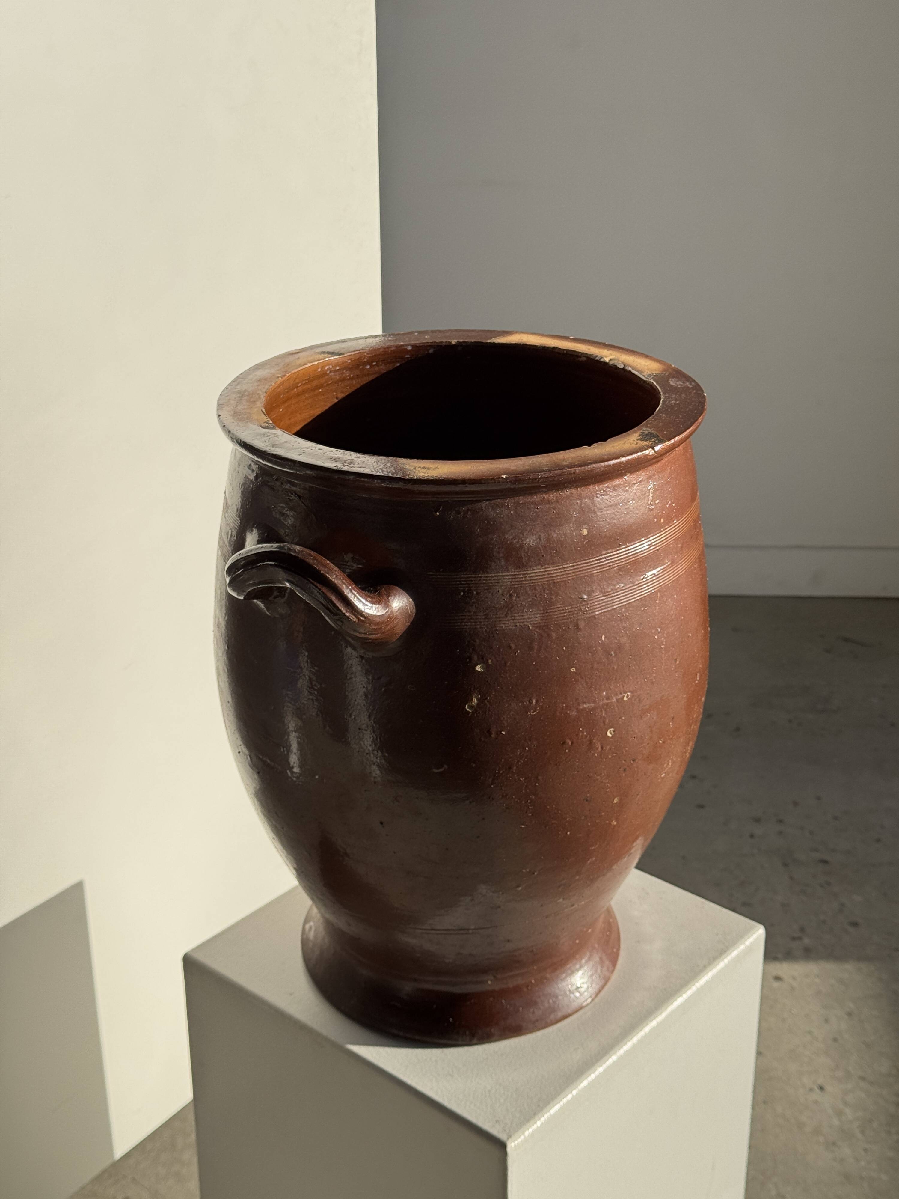 Very large glazed brown terracotta pot with two handles H41 D30