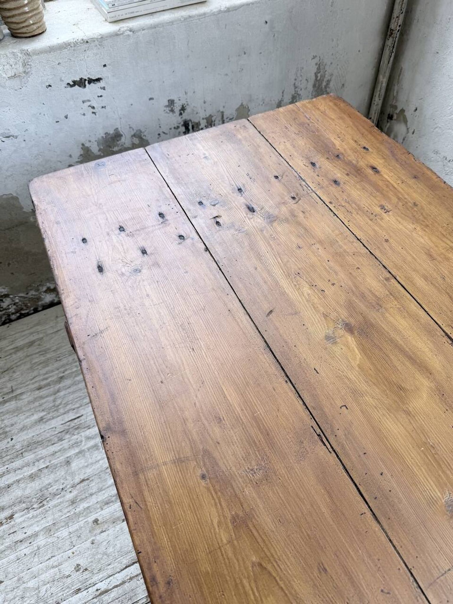 XXL trestle farm table 4m and its benches