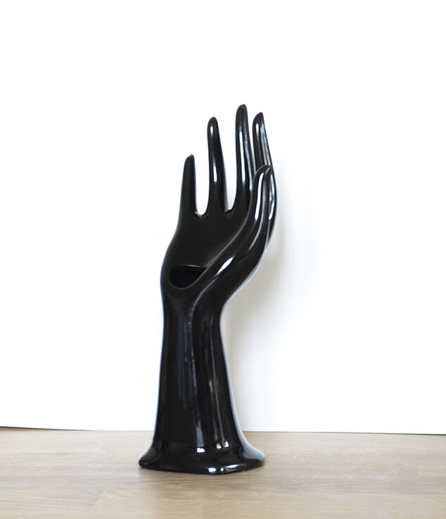 Hand ring vase black soliflore