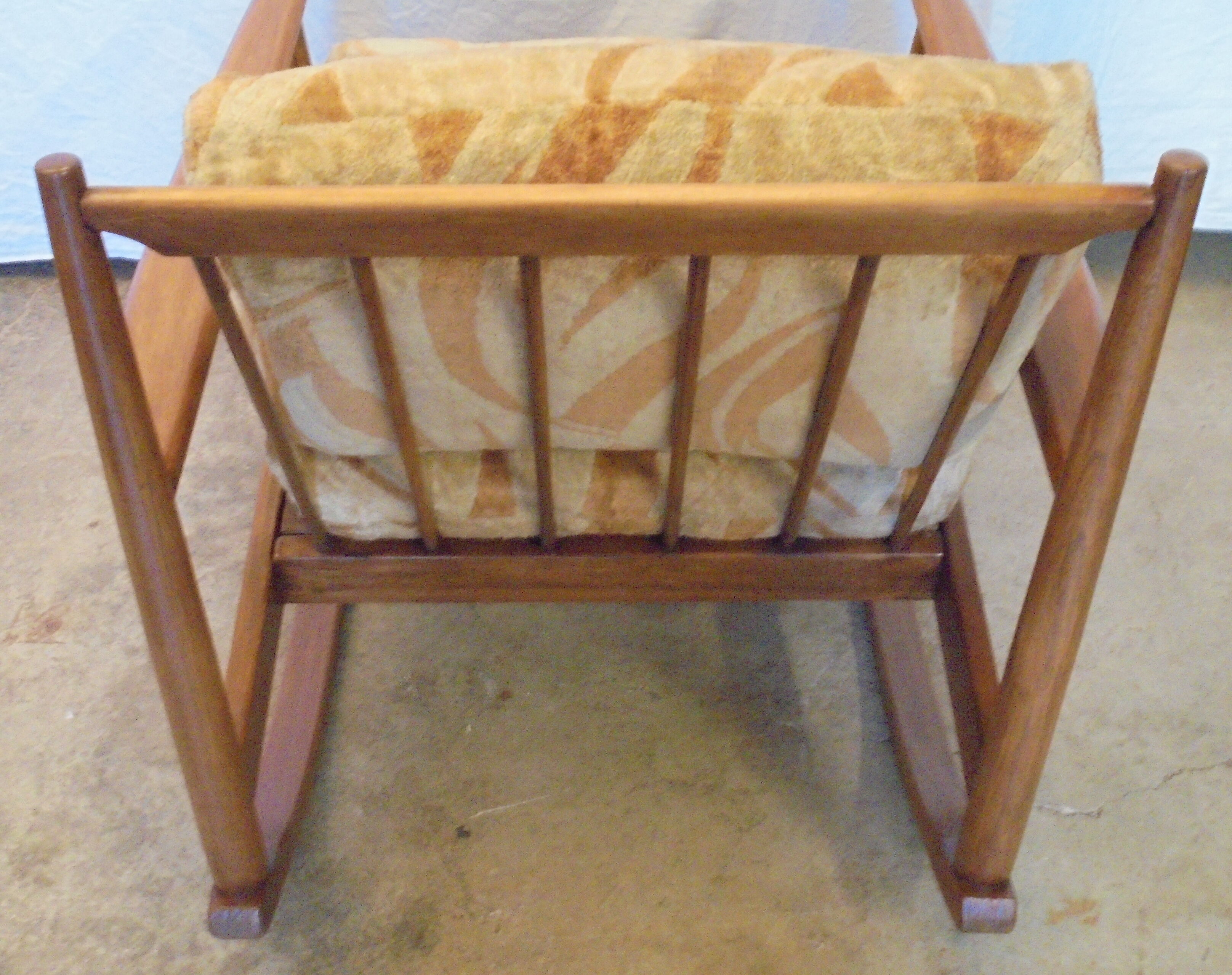 Scandinavian raocking-chair from the 70s