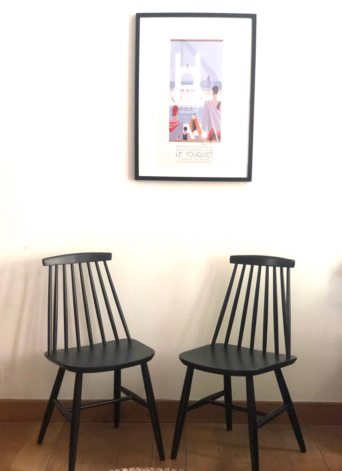 The pair of chairs in Tapiovaara style.