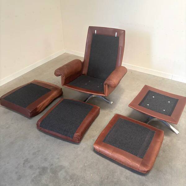 Vintage De Sede DS31 lounge chair with ottoman, 1970s