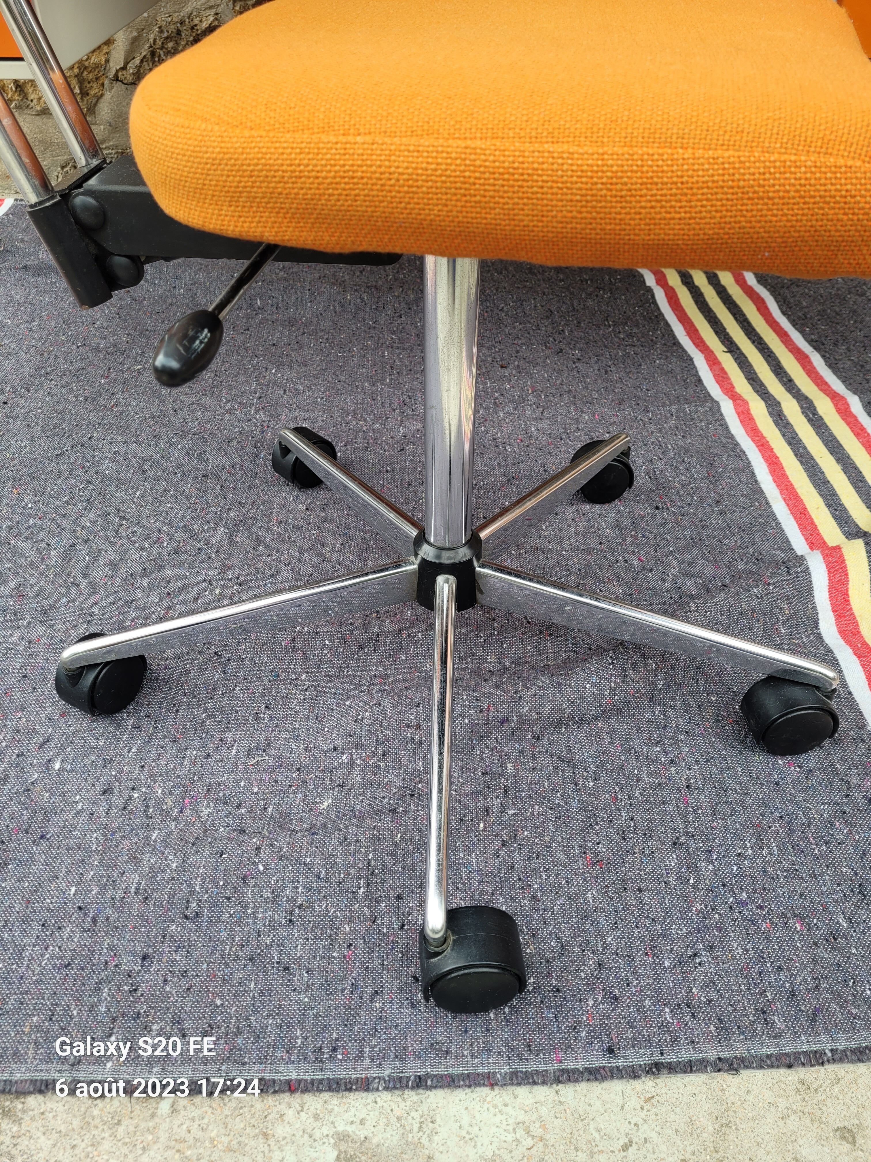 1980s desk and chair set