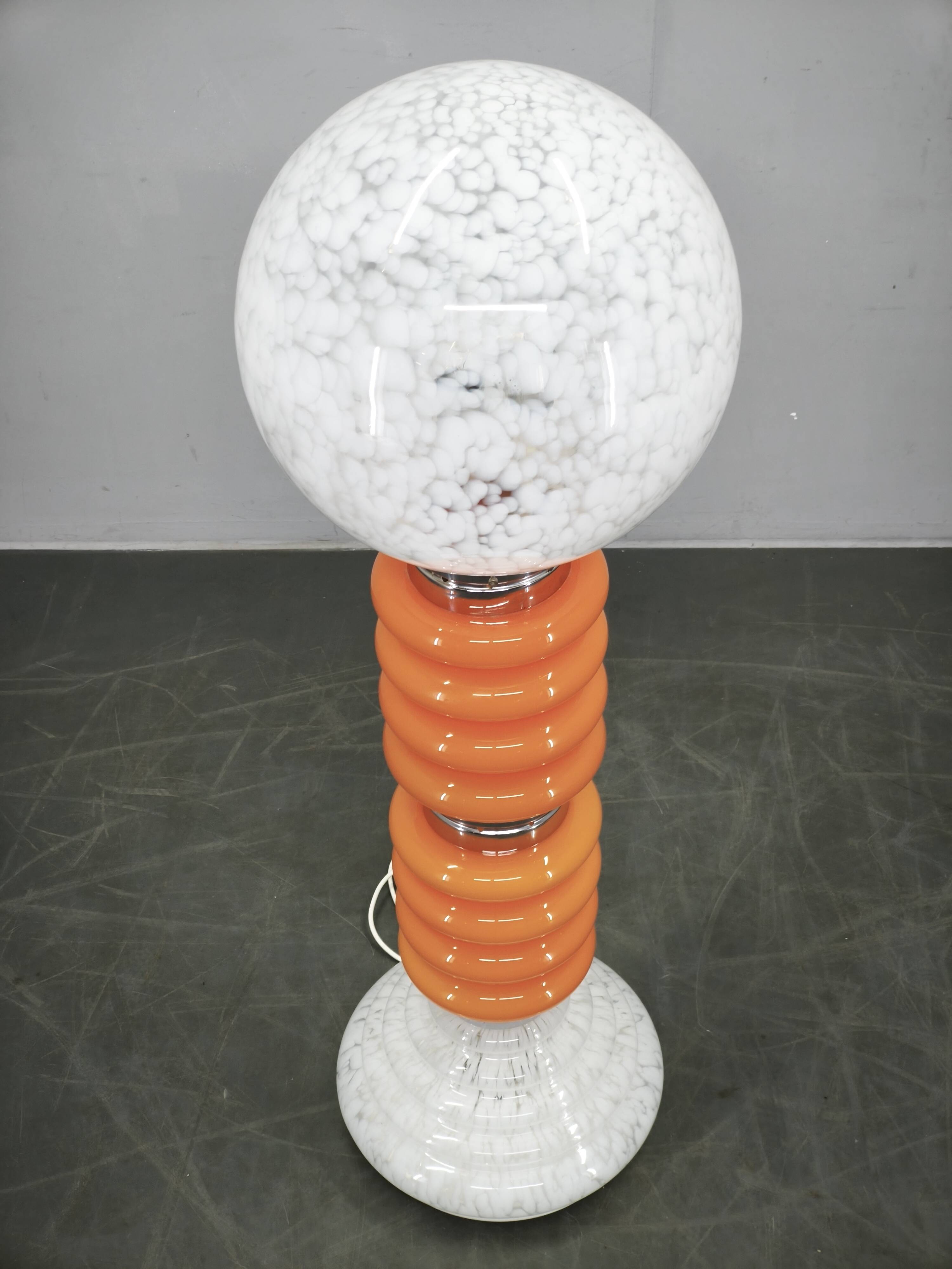 Carlo Nason pour Mazzega Lampe de sol en verre de Murano Space Age, années 1970