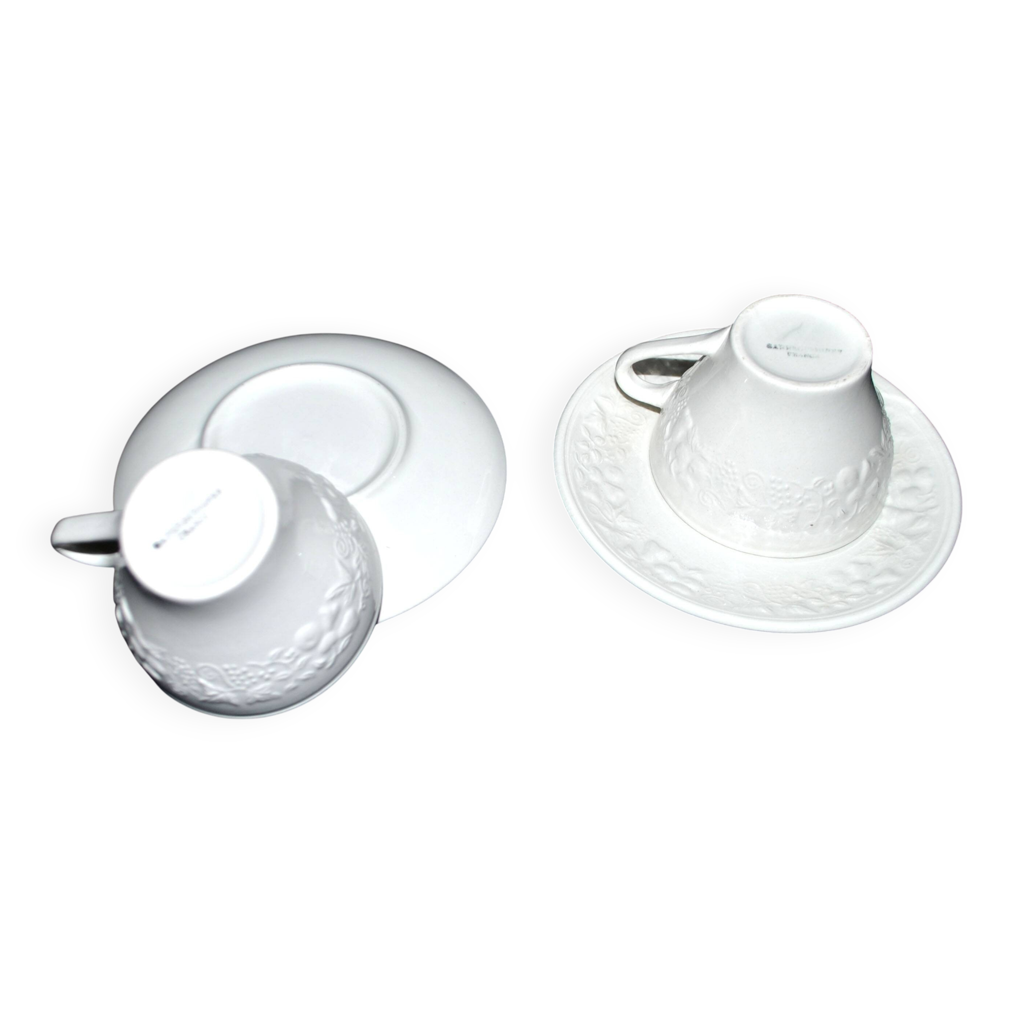 SARREGUEMINES Set of 2 plain molded opaque earthenware cups 1900