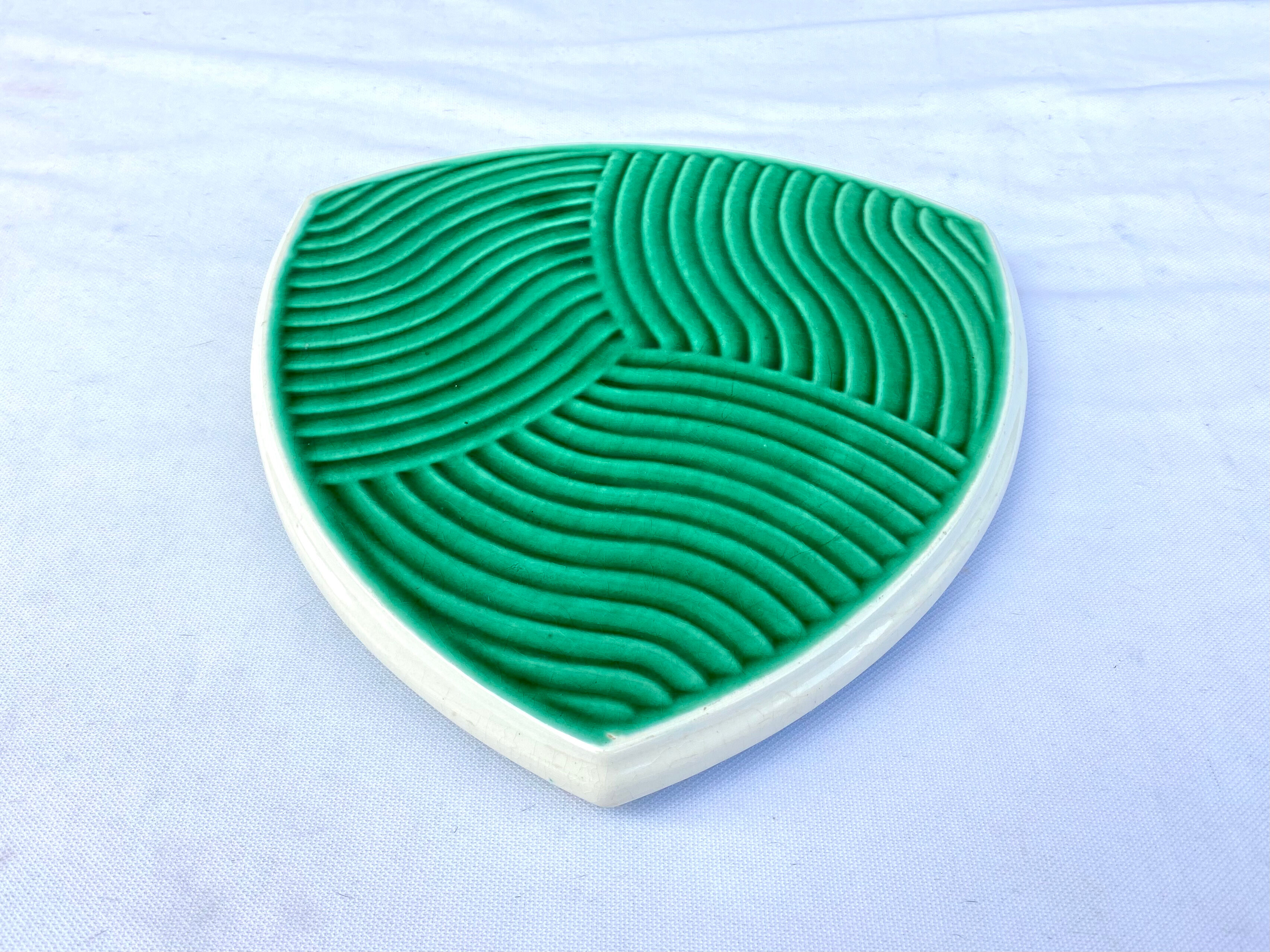 Ceramic table mat of Sarreguemines vintage design 60s