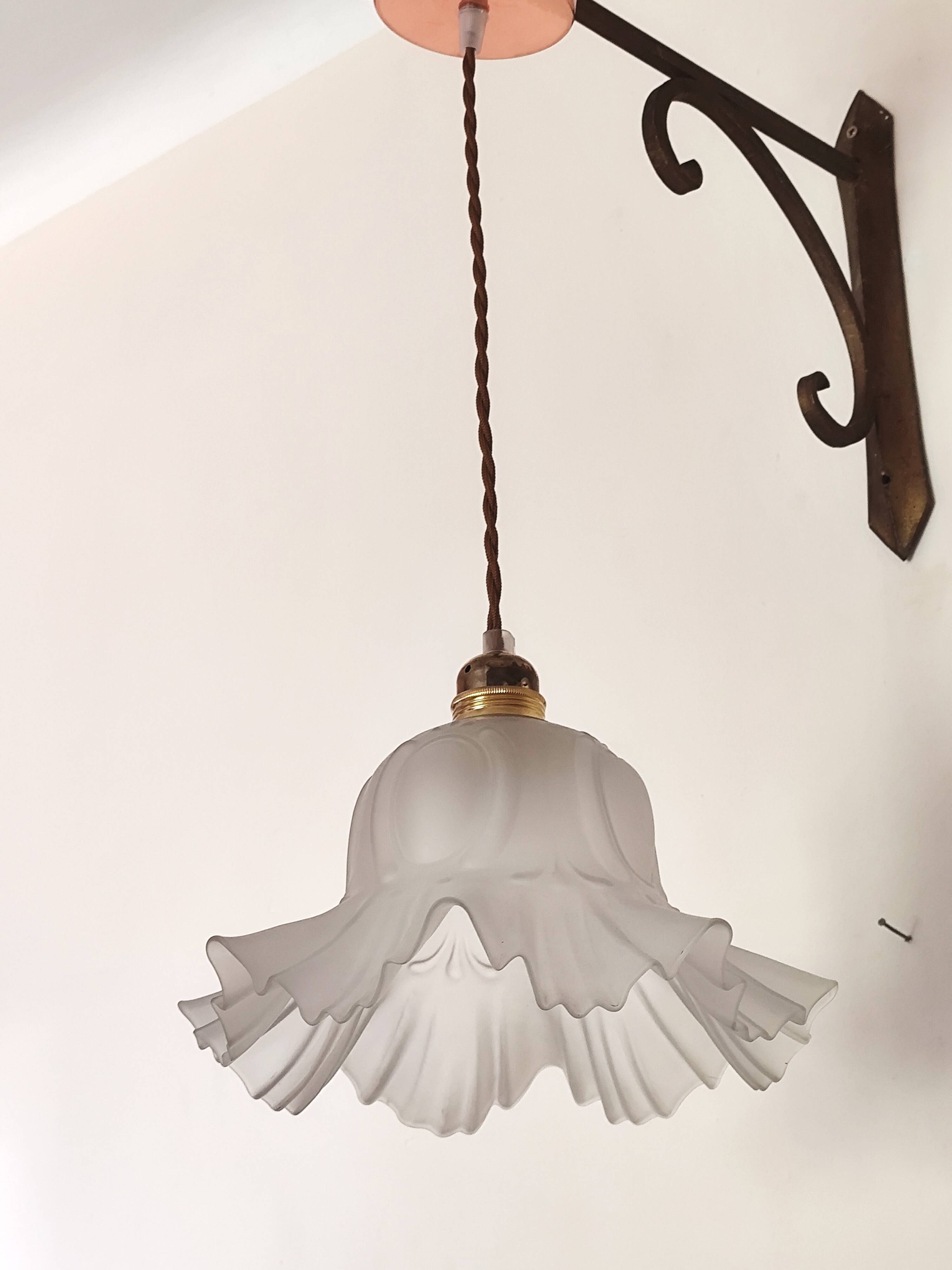 Pendant light with old glass tulip