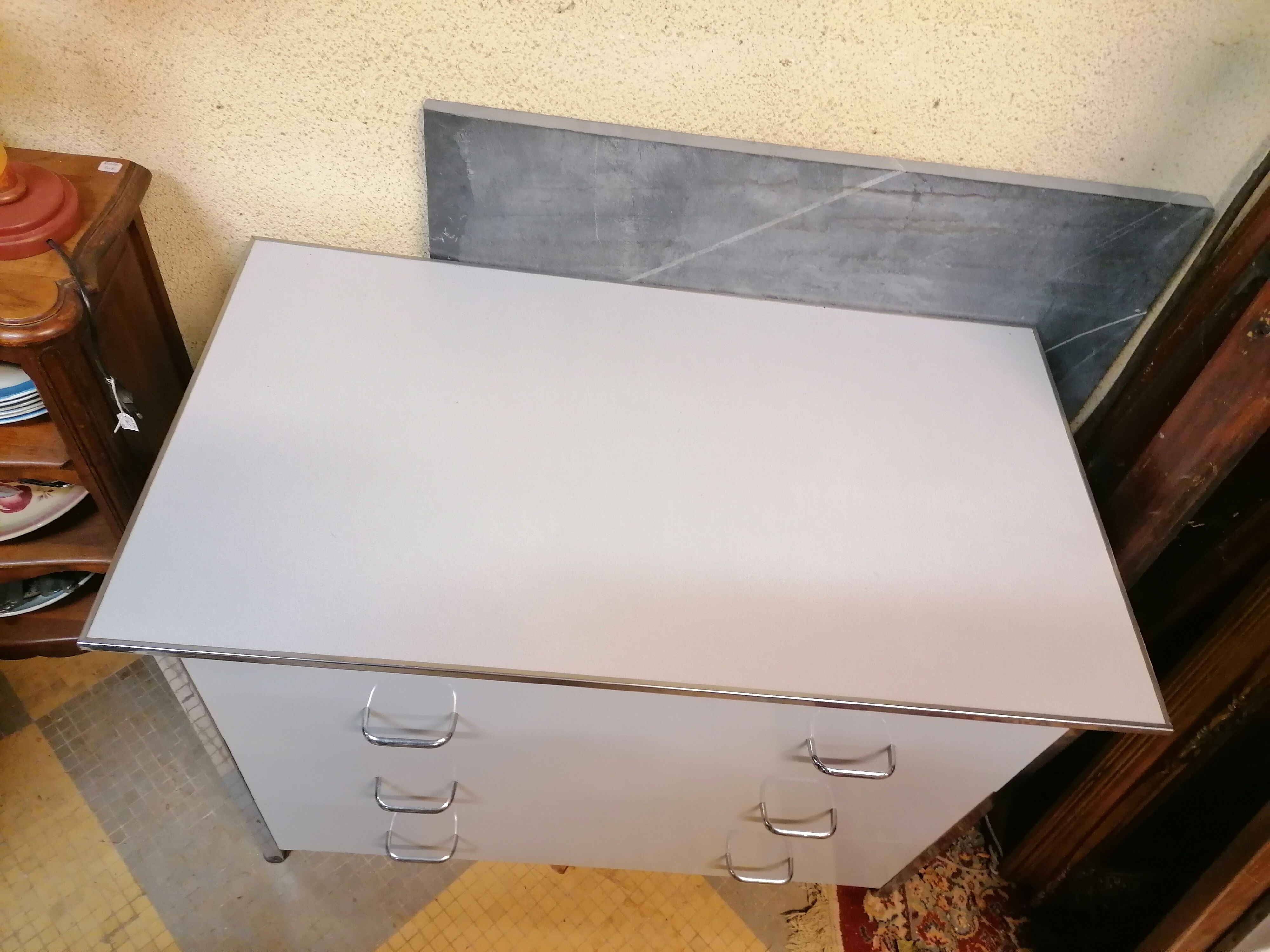 Vintage chest of drawers