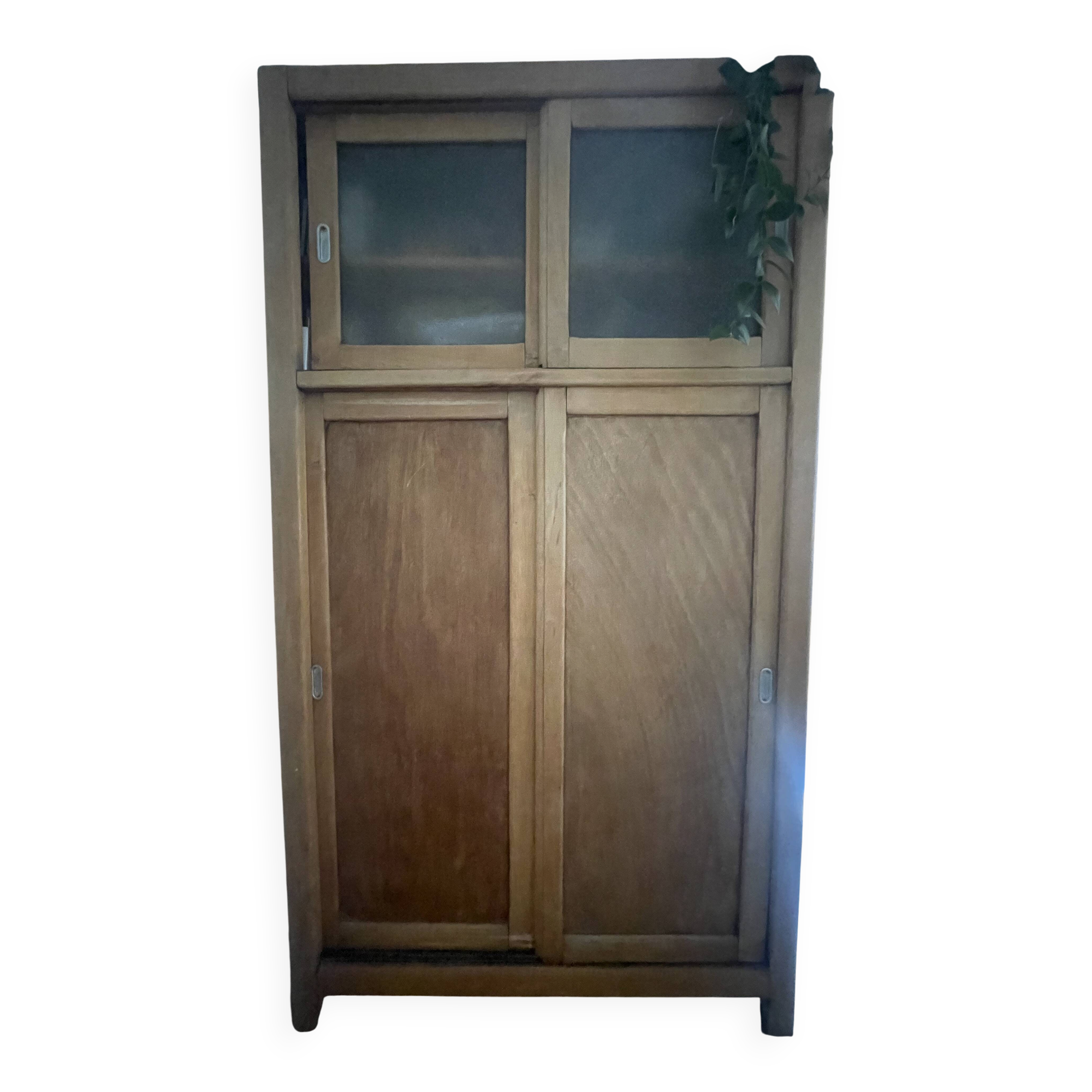 Armoire vintage d’écolier