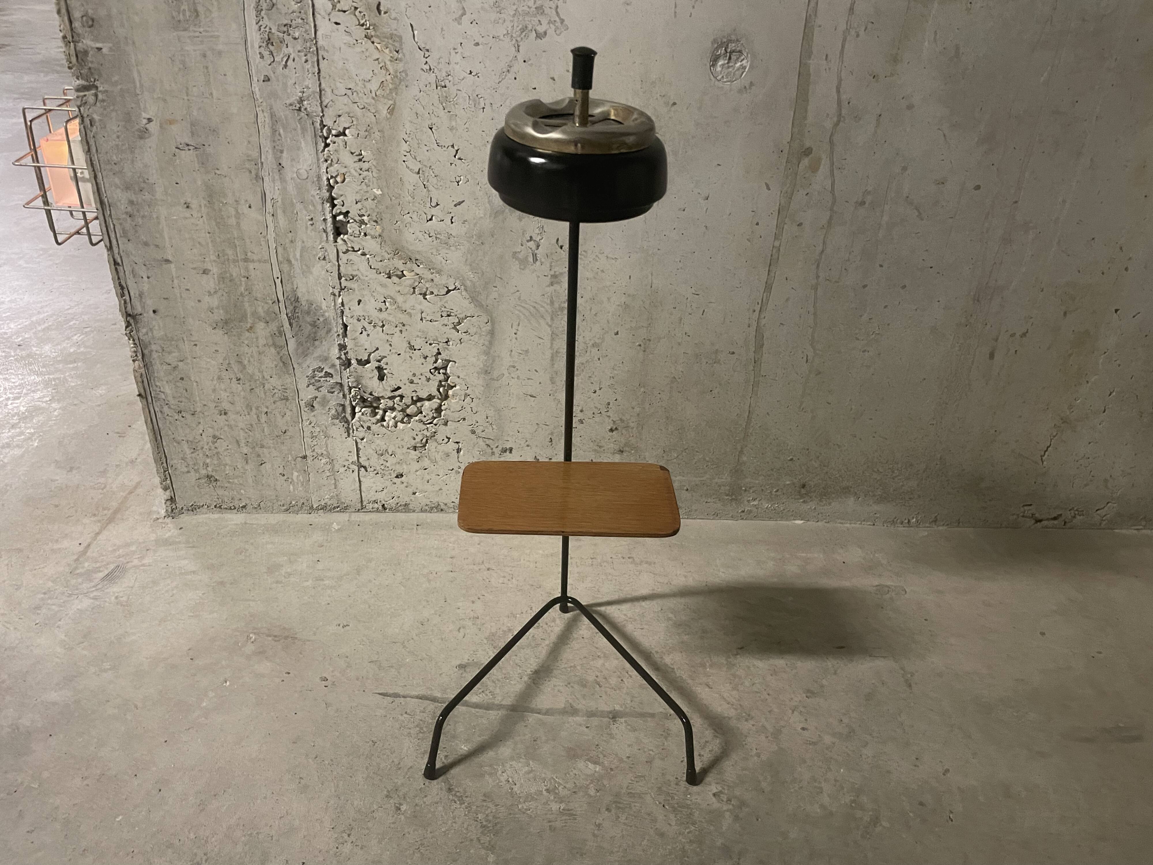 Tripod ashtray from the 1950s