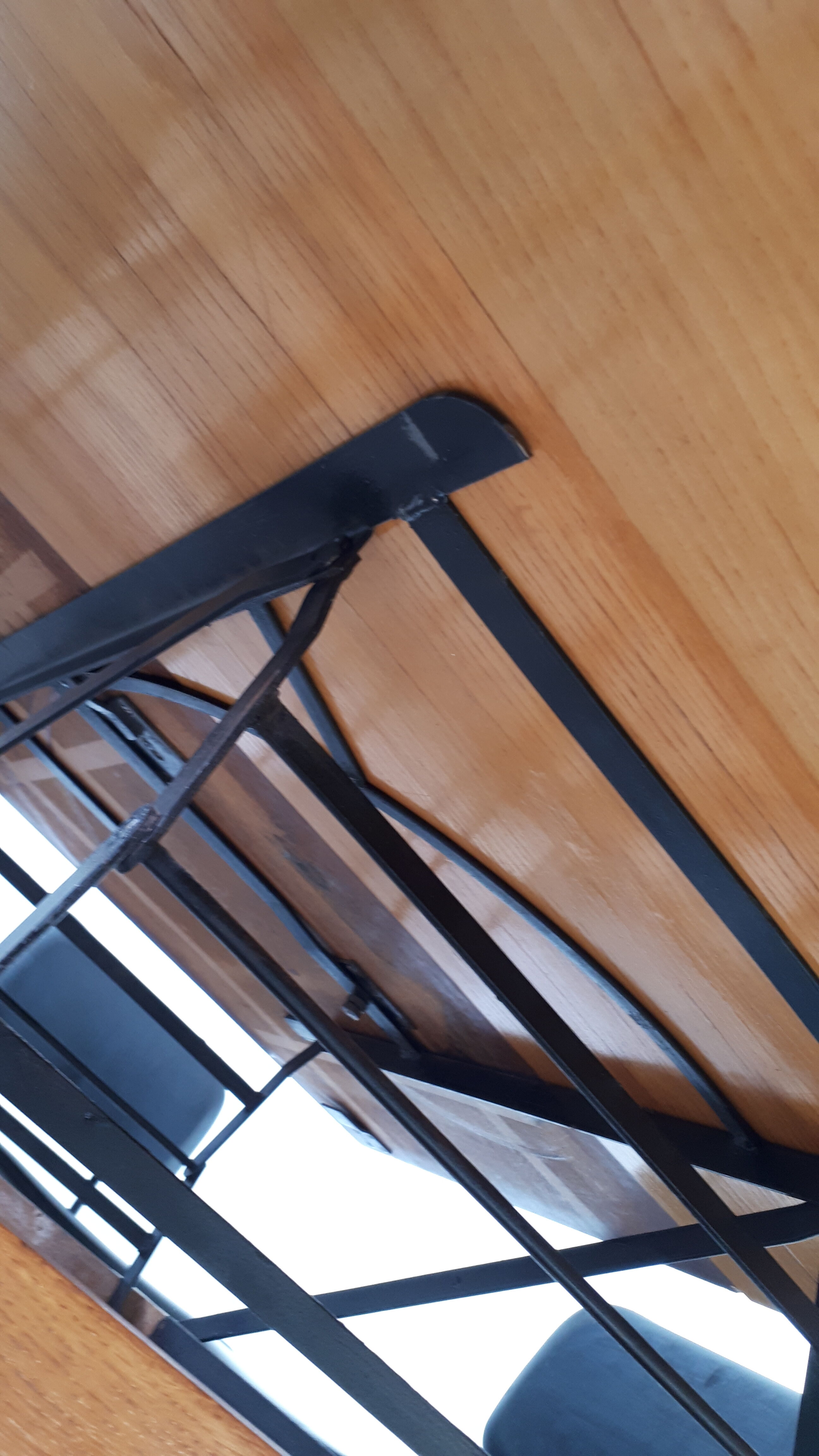 Modular table model junior revelation by Albert Ducrot