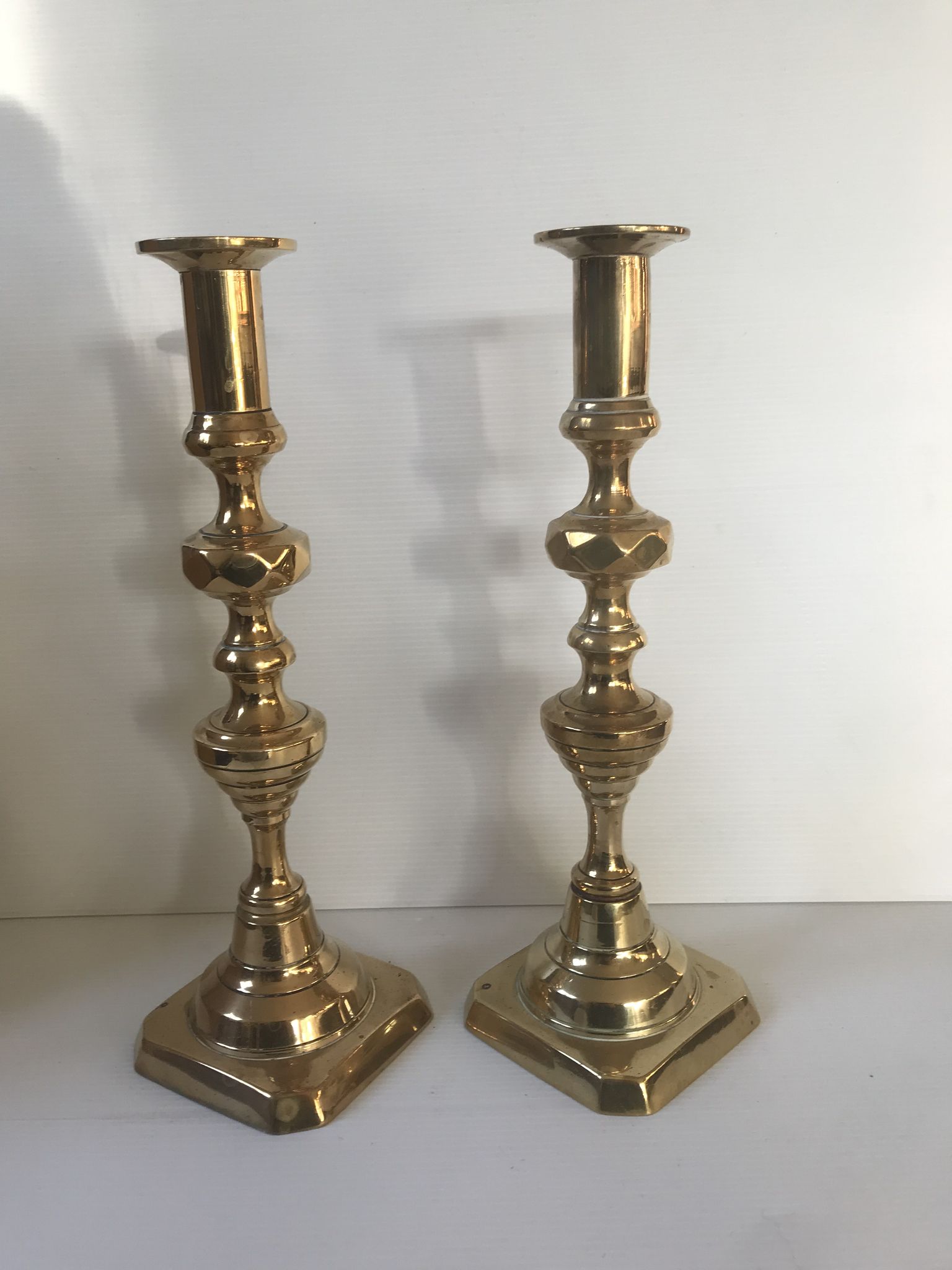 Pair of Victorian candle holders in gilded bronze