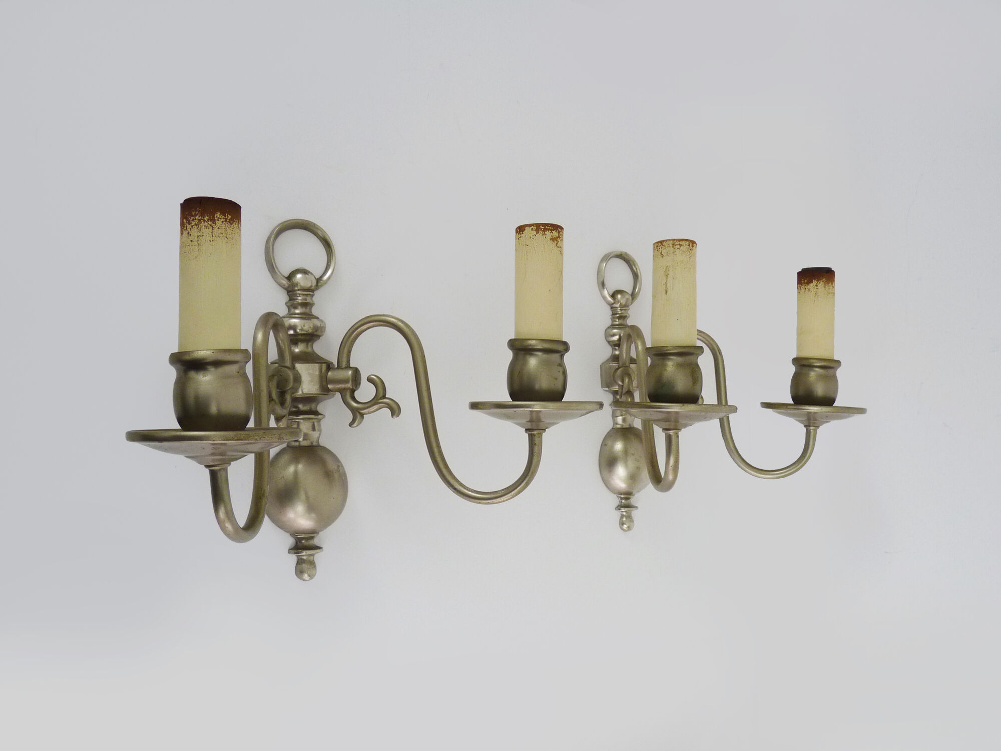 Pair of Dutch wall lamps Flemish 2-branched. Year 40 50