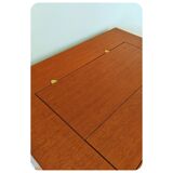 Bureau vintage compact