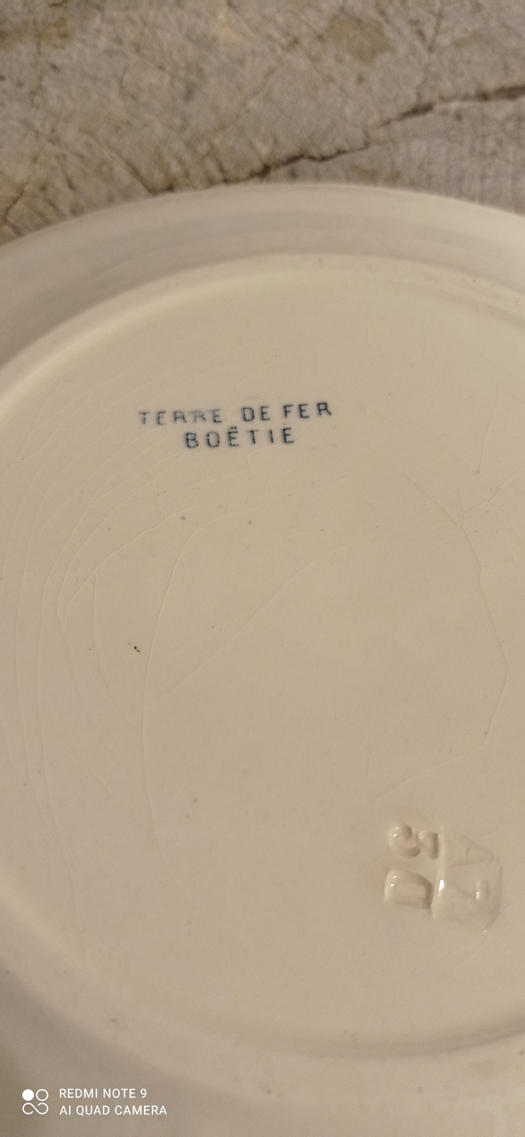 Lot plates iron earth