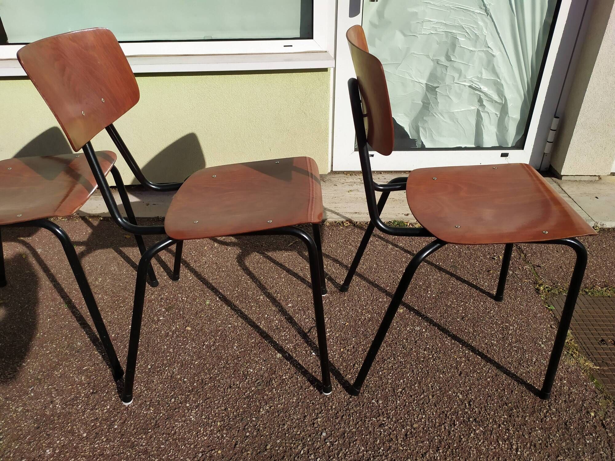 Set of 6 Dutch and metal school chairs - adult