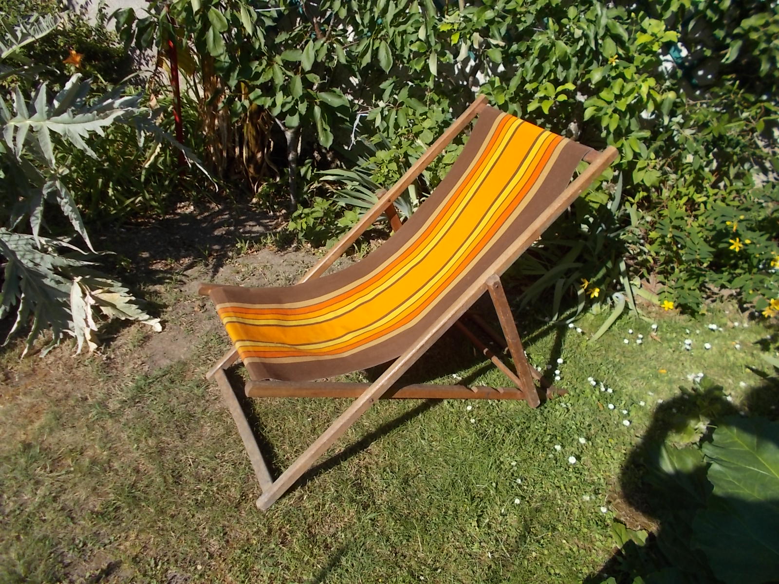 Vintage orange and brown transat