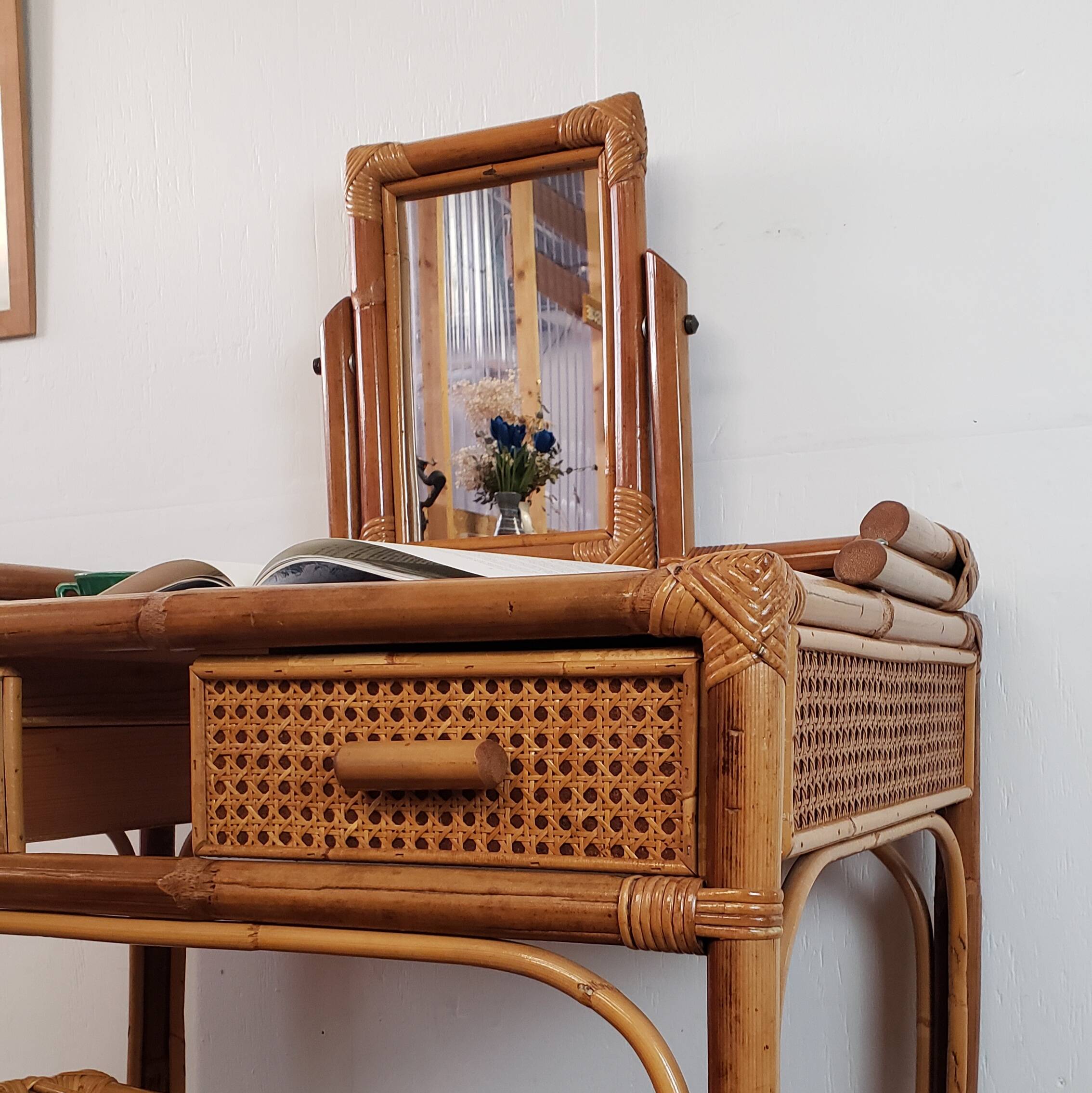 Vintage dressing table