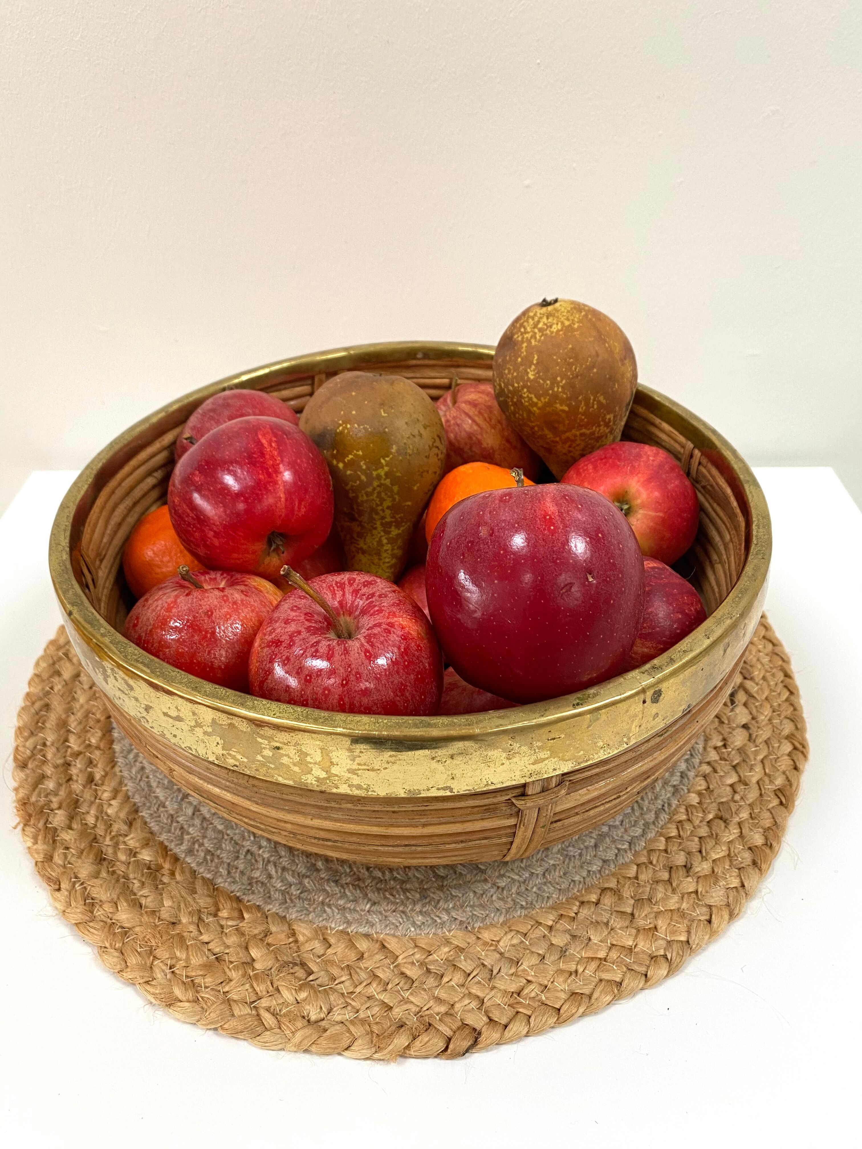 Basket in bamboo and brass from the 70s