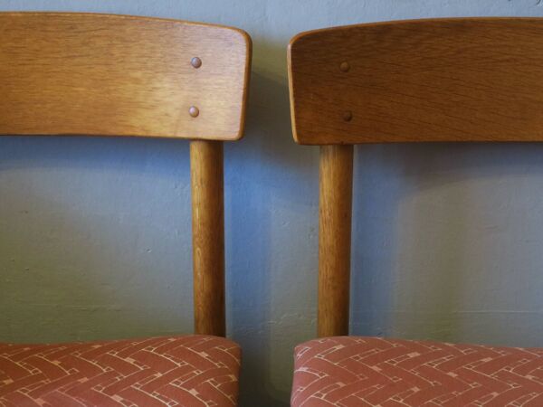 Paire de chaises shaker Borge Mogensen J39 en bois d'orme massif, Danemark années 1950.