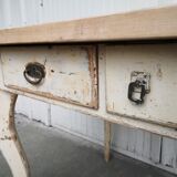Table de cuisine vintage en bois, pieds courbés