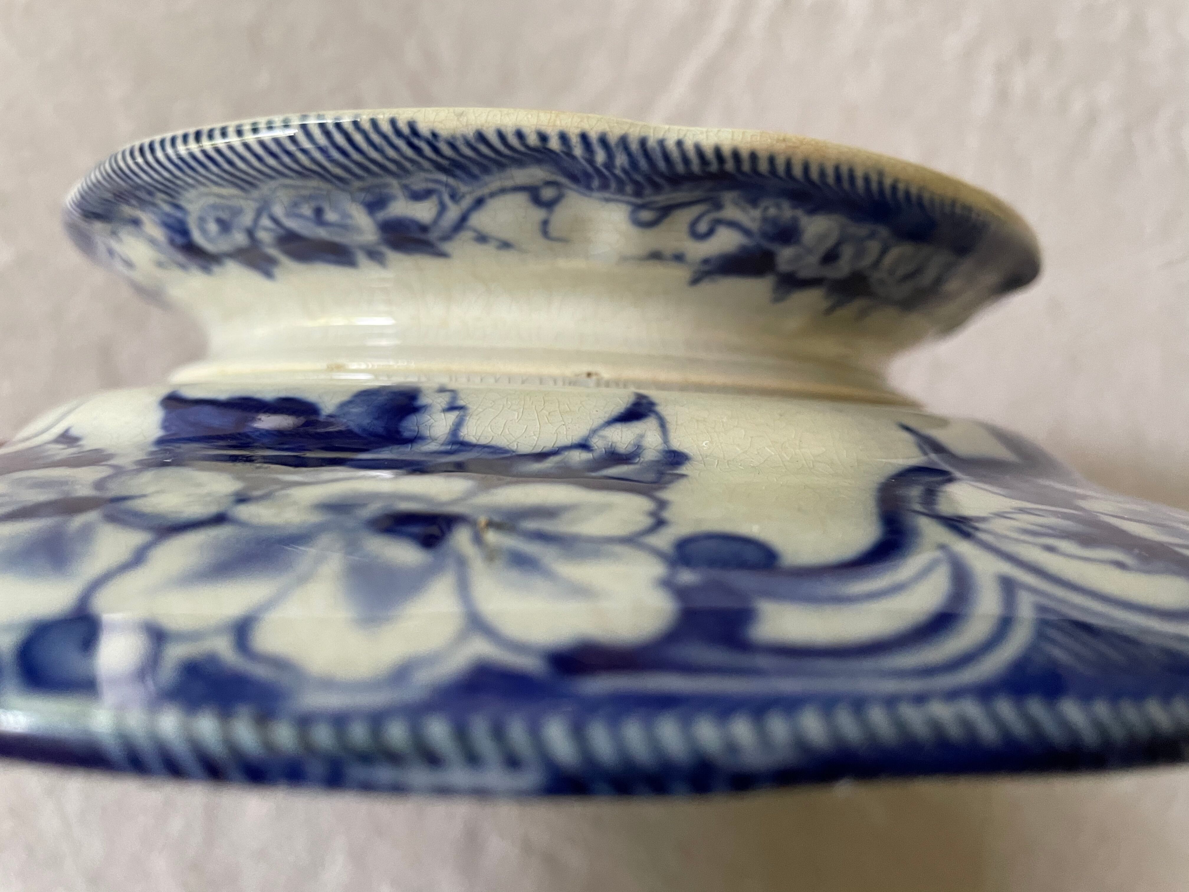 Plate with peedouche Creil & Montereau model Flora liseron