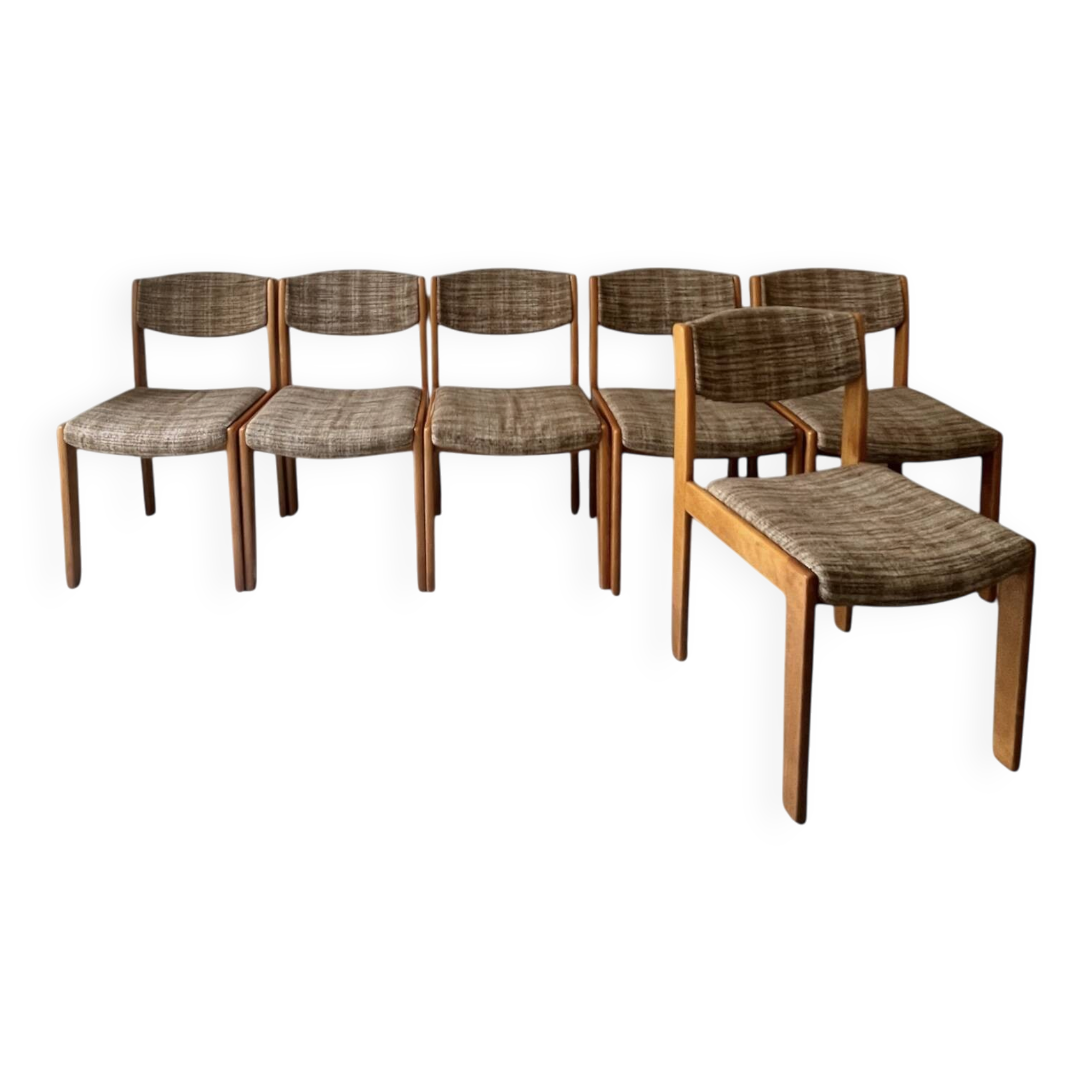 Set of 6 mid-century chairs in honey wood and tweed, 1970 design by dlg Regain.