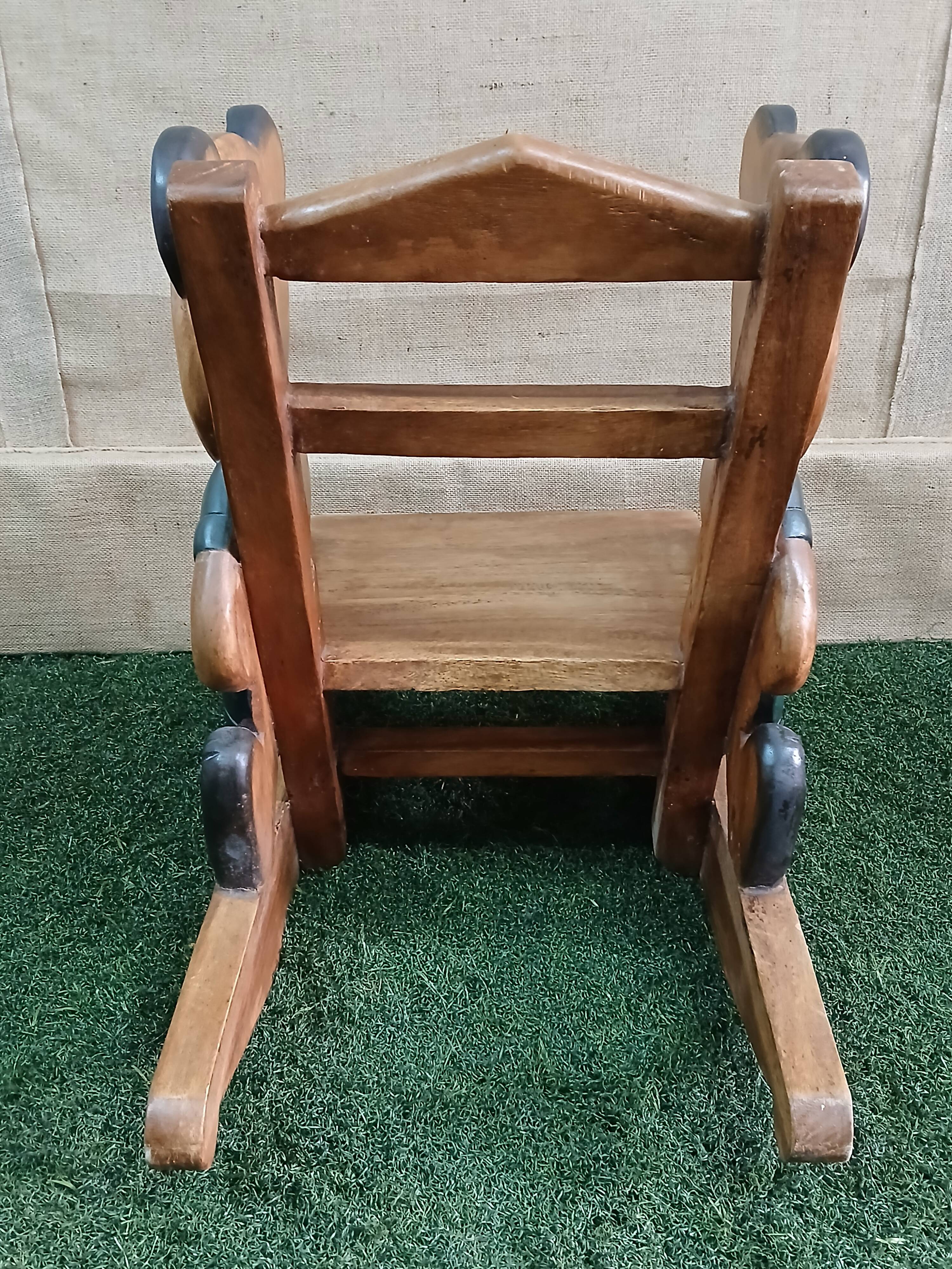Wooden child seat