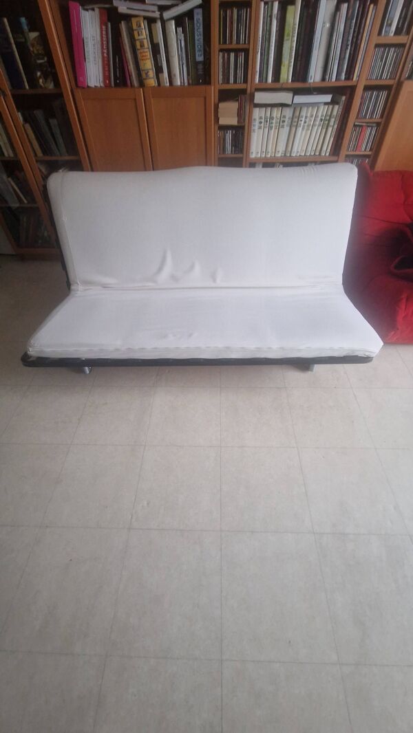 Ensemble TOGO de Ligne Roset-Alcentara Rouge-Canapé lit-Chauffeuse dangle-chauffeuse