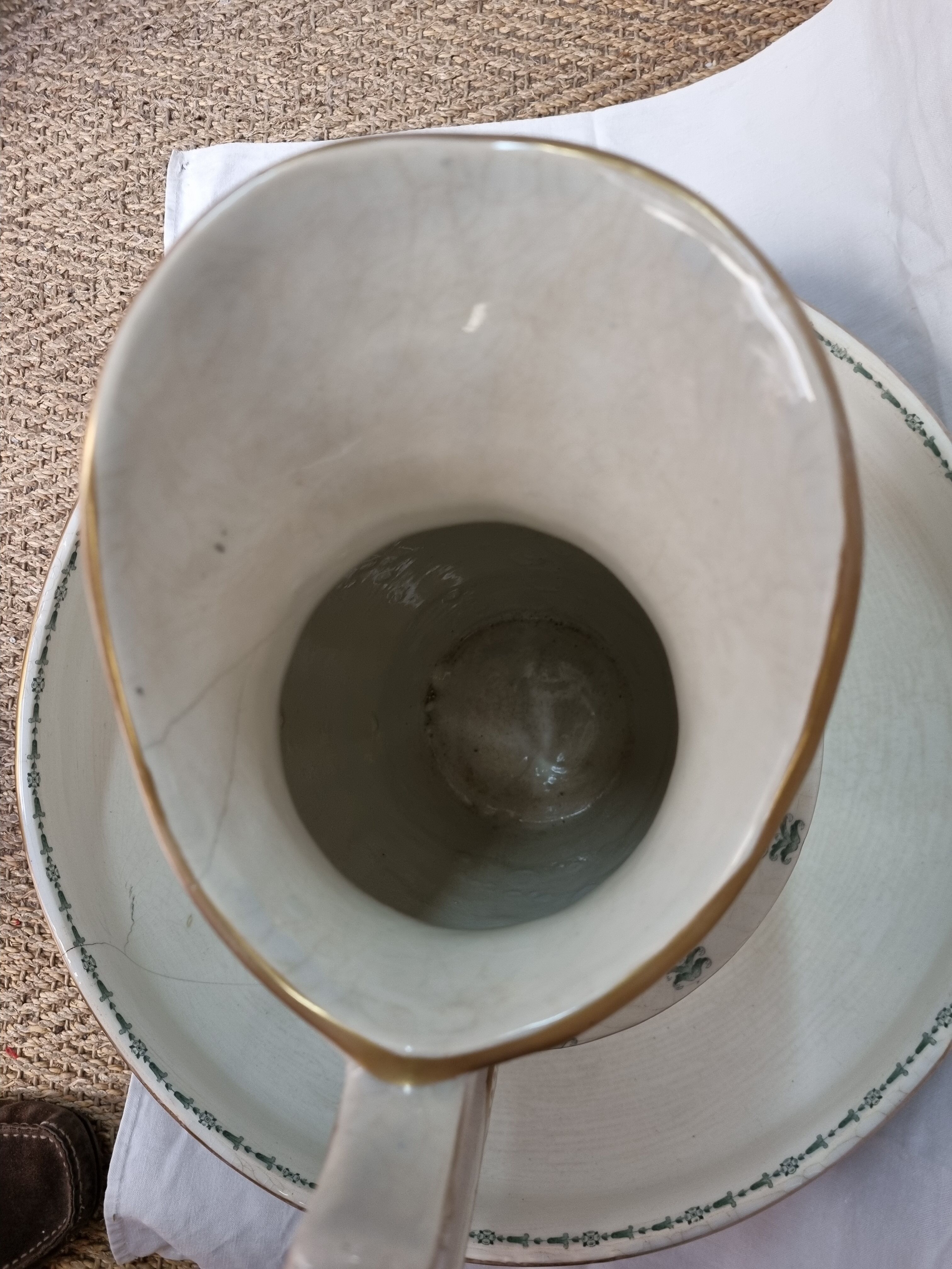 Water broc, iron earth bowl 1920 Gien