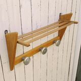 Coat rack and vintage hats reconstruction