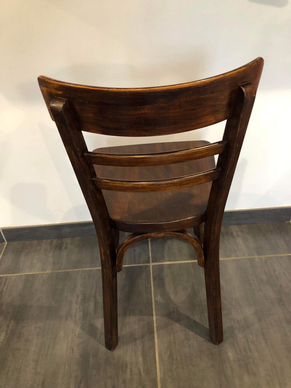 Suite de 4 chaises de bistrot Baumann vintage