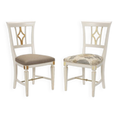 Lot de deux chaises en bois