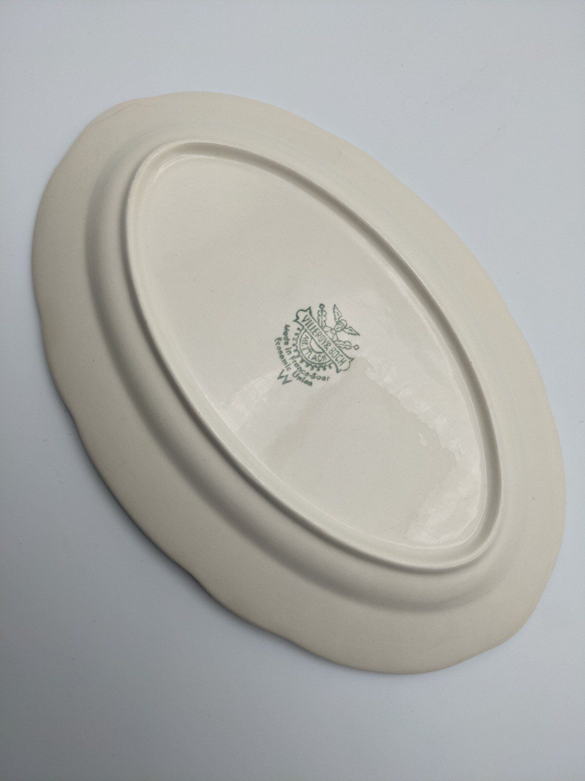 small porcelain dish from Villeroy to Boch, gilded led