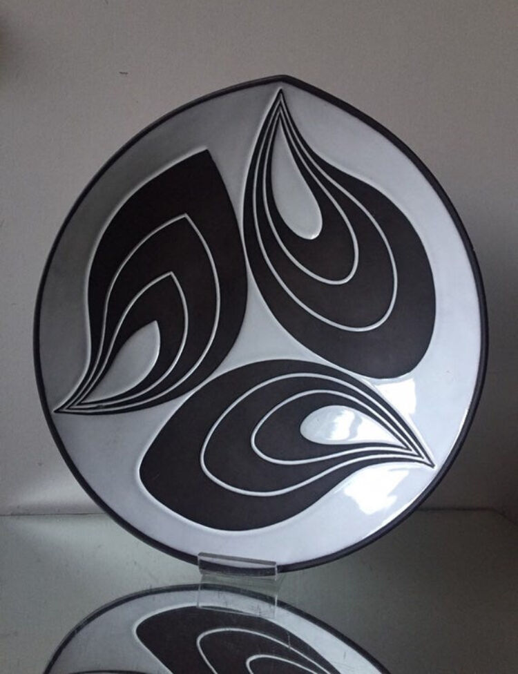 Ceramic plate by Schollert Denmark