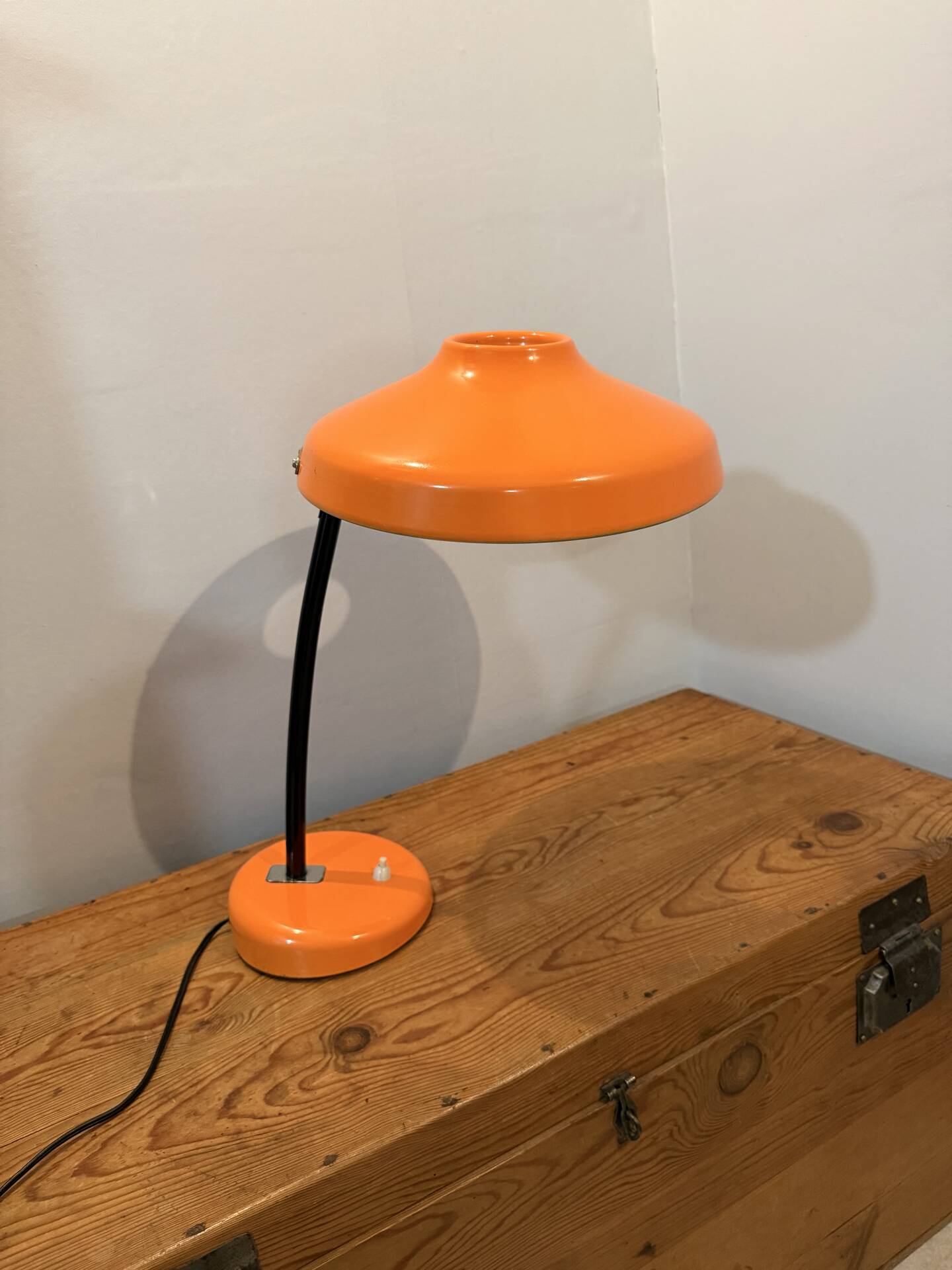 Lampe à poser Mid-Century design Space age forme soucoupe