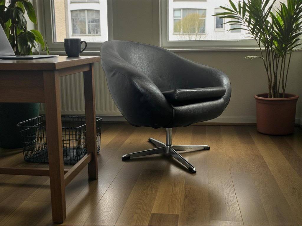 Vintage black armchair / lounge chair / 'Folke Jansson' armchair