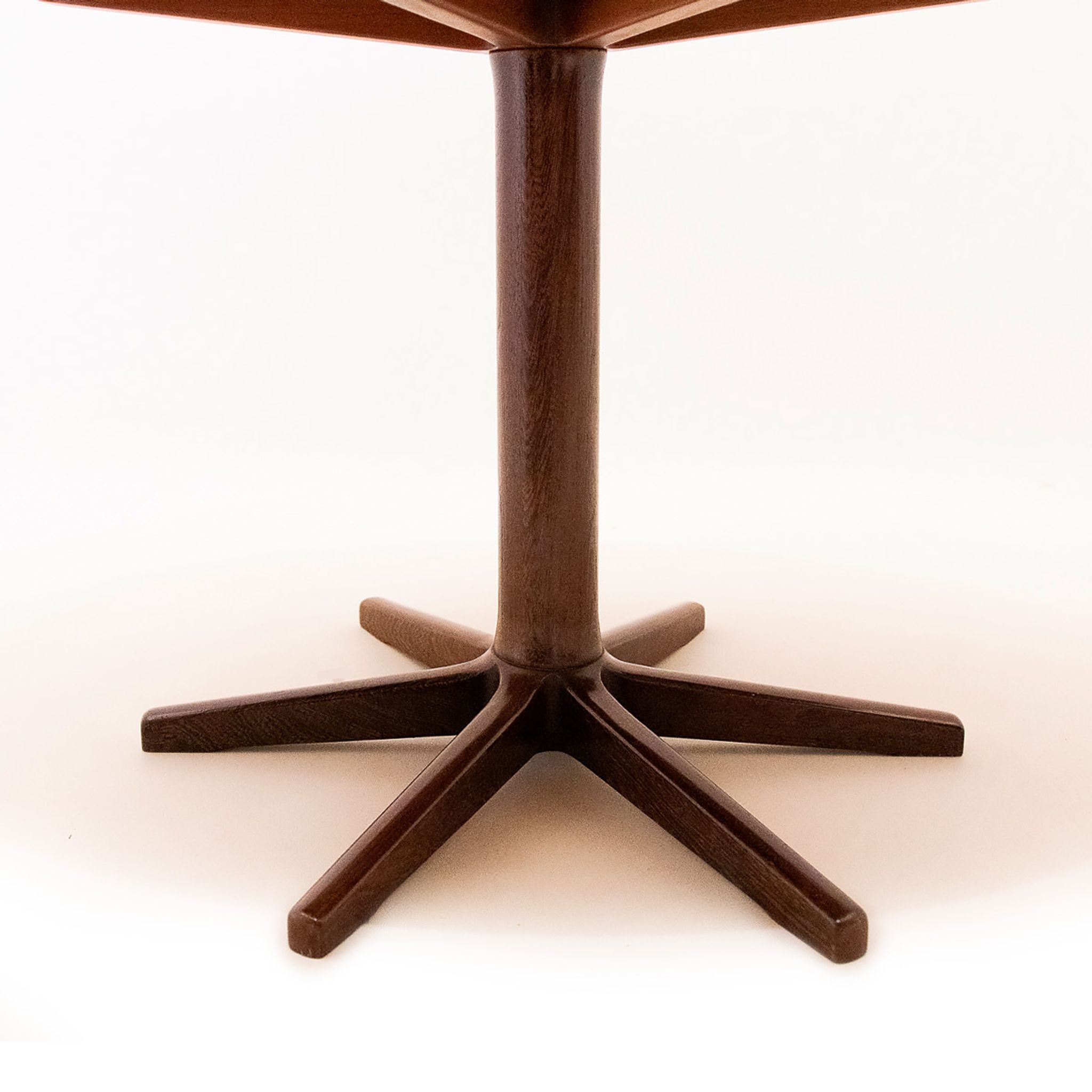 Danish Mid Century Yin-Yang teak extending dining table by Ole Gjerløv-Knudsen and Torben Lind