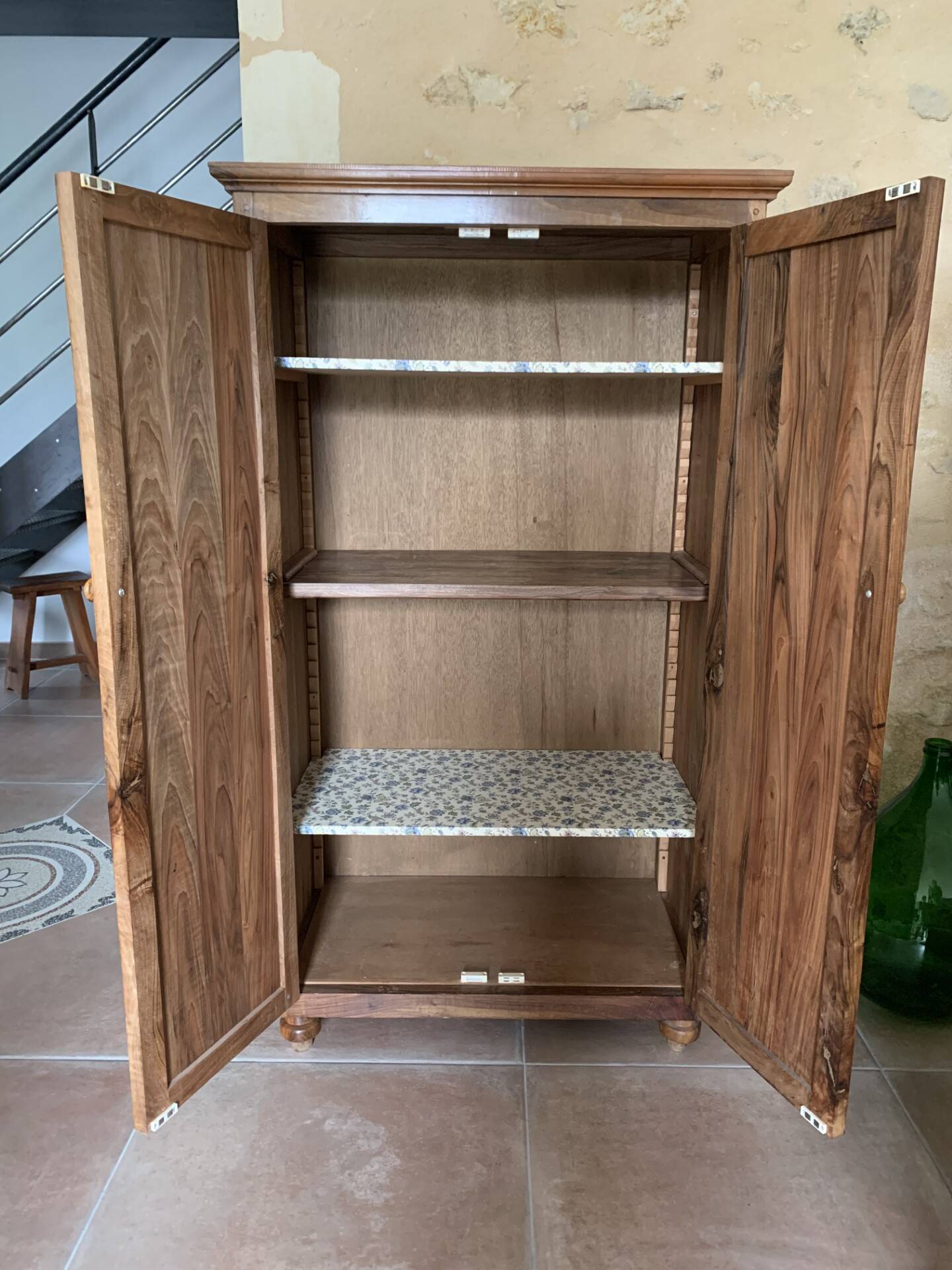Small pine cabinet