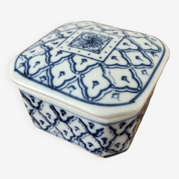 Boîte à bijoux en porcelaine Chinoise bleue et blanche