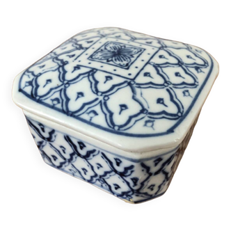 Boîte à bijoux en porcelaine Chinoise bleue et blanche