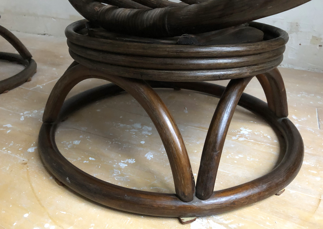 Lot of two rotating rattan chairs