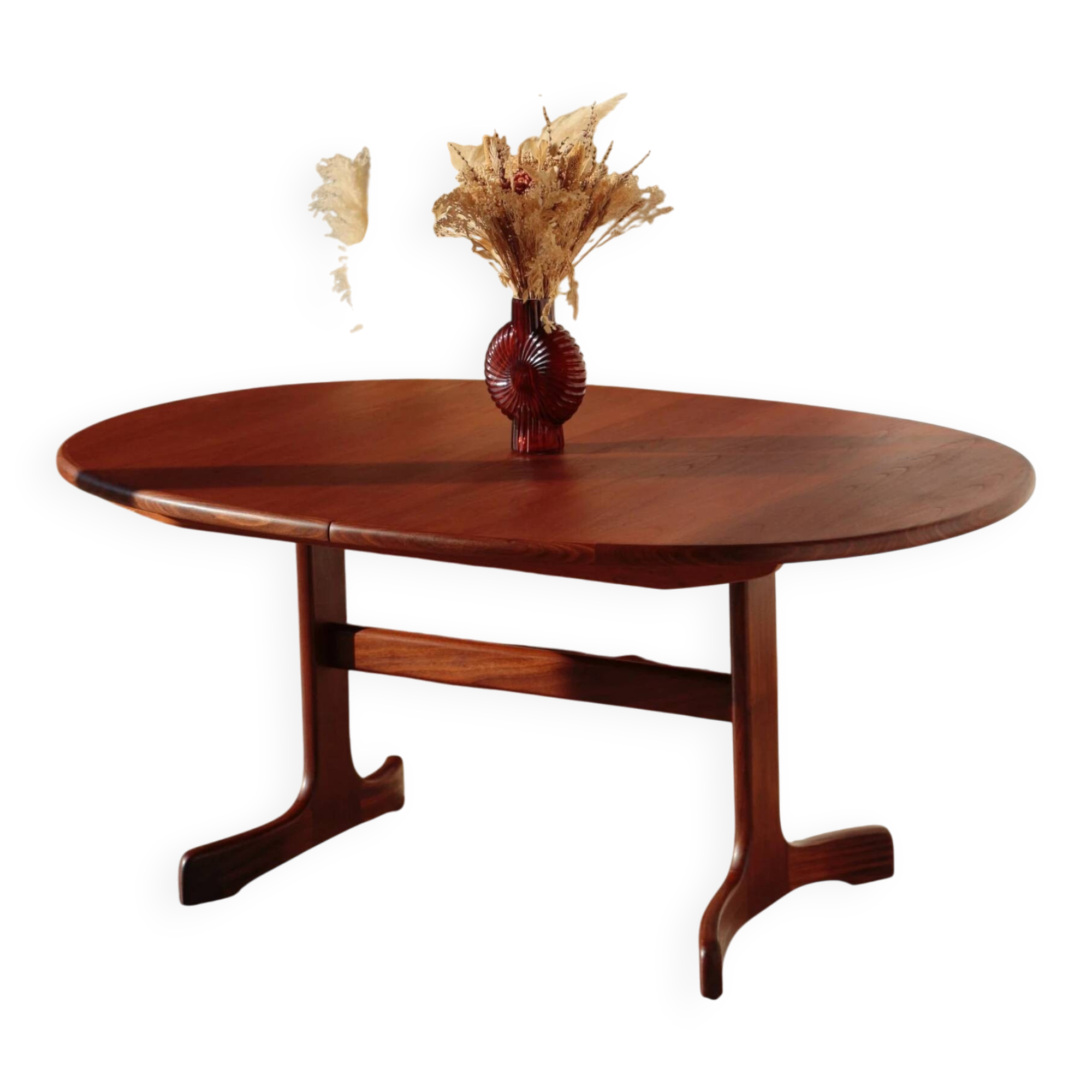 Oval dining table – 6 to 8 people – G Plan