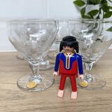 Set of 6 engraved wine glasses